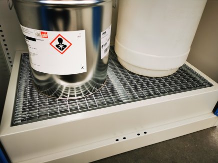 Skříň pro ukládání chemických látek SCH 0050 - 9