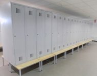 Šatní skříň kovová Sum 320 W s lavičkou P321 W - 3