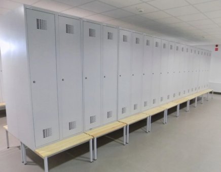 Šatní skříň kovová Sum 320 W s lavičkou P321 W - 3