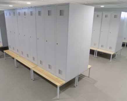 Šatní skříň kovová Sum 330 W s lavičkou P331 W - 2