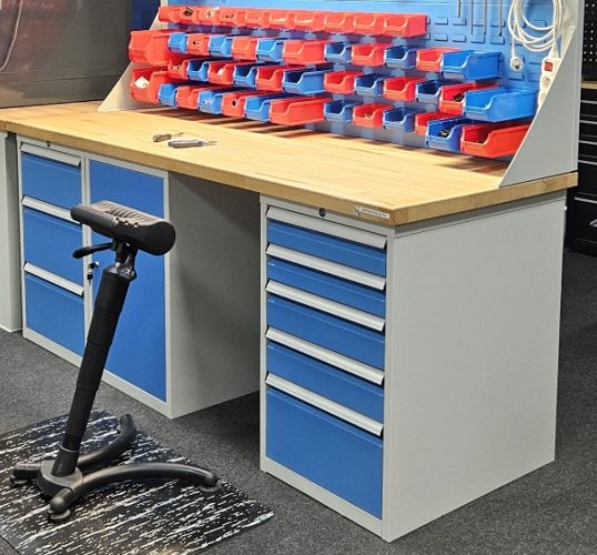 Dílenské židle a jejich dopady na zdraví i produktivitu vašich zaměstnanců