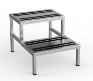 Nerezové schůdky s protismykovým povrchem