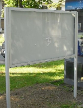 Jednokřídlá vitrína jednostranná L60, hloubka 60 mm (8 modelů) - 4