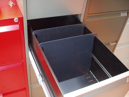 Dělící příčka plastová FLS - 2