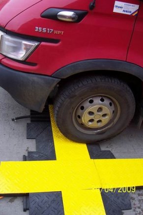 Kabelový most křižovatka s víkem - 3