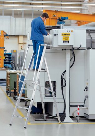 ZAP Stupňový žebřík s velkou plošinou 41678