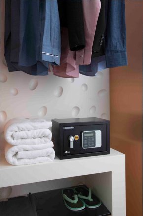 Nábytkový sejf Yale Guest Laptop YLG 200 - 7