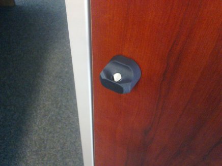 Šatní skříňka s lamino dveřmi BAS 32AL - 6