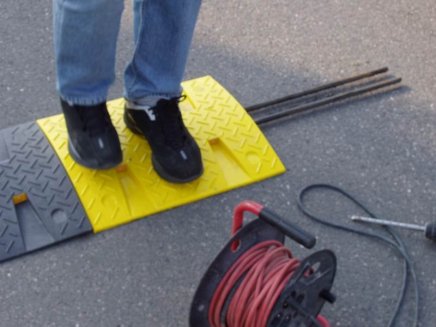 Ocelové výztuhy pro zpomalovací práh 10/20 km/h - 4