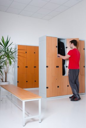 Šatní skříňka 4-dveřová typ "Z" - 2